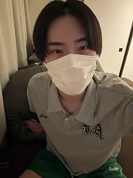 Snapshot of huto_0513 chatting on March 20, 11:04 am huto 0513 online show from March 20, 11:04 am