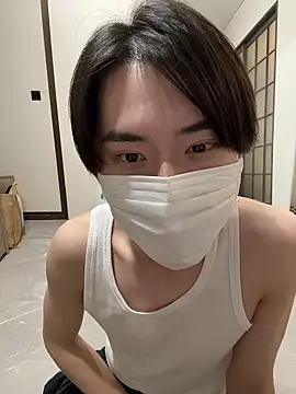 Snapshot of huto_0513 chatting on April 7, 7:42 am huto 0513 online show from April 7, 7:42 am