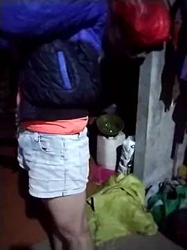 iam-eli online show from December 3, 10:52 pm