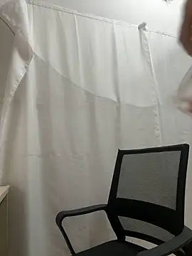 Snapshot of A-ZJunn chatting on March 8, 12:53 pm A-ZJunn online show from March 8, 12:53 pm