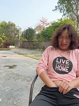 Snapshot of A-ZJunn chatting on March 30, 8:48 am A-ZJunn online show from March 30, 8:48 am