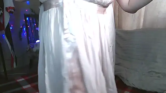 EriikaTwinz online show from March 30, 7:20 am