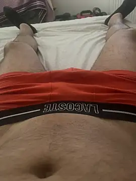 Snapshot of grosqueue3838 chatting on June 7, 2:43 pm grosqueue3838 online show from June 7, 2:43 pm