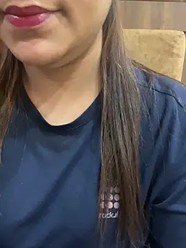 Naughtypreeti online show from December 19, 3:30 pm