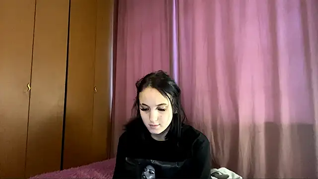 Snapshot of StacyHoyles chatting on January 8, 10:17 am StacyHoyles online show from January 8, 10:17 am