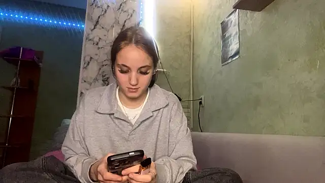 Snapshot of StacyHoyles chatting on January 16, 12:31 pm StacyHoyles online show from January 16, 12:31 pm