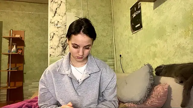 Snapshot of StacyHoyles chatting on February 13, 12:12 pm StacyHoyles online show from February 13, 12:12 pm