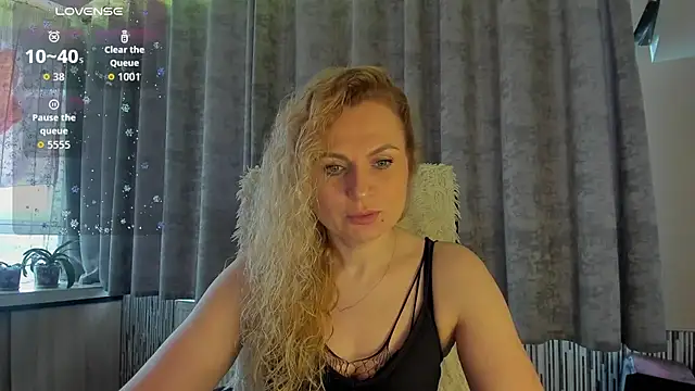 LanaLight x online show from May 18, 4:57 pm
