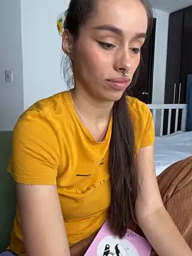 saraarchbould online show from December 19, 1:51 pm