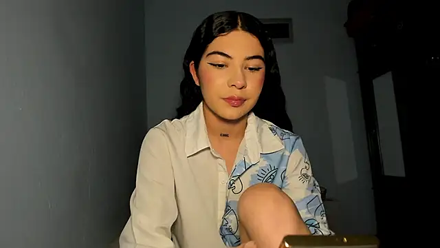 Snapshot of babycherry19 chatting on December 3, 12:40 am babycherry19 online show from December 3, 12:40 am