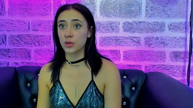 Ariana collinss online show from May 23, 7:40 pm