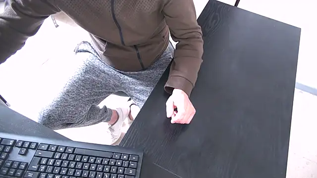 TRESBONNEBITE online show from February 13, 2:35 pm