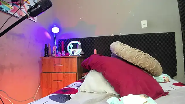 Shadia Squirt online show from May 4, 11:56 pm