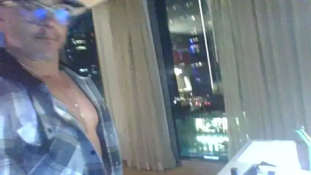 Snapshot of ValuedConcept687 chatting on February 7, 3:54 am ValuedConcept687 online show from February 7, 3:54 am