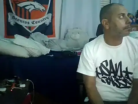 Snapshot of ValuedConcept687 chatting on February 24, 8:01 am ValuedConcept687 online show from February 24, 8:01 am