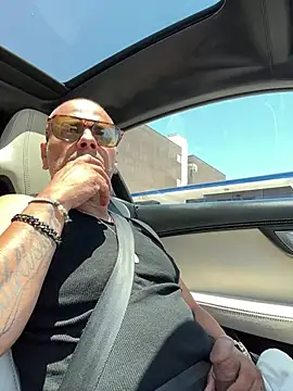 ValuedConcept687 online show from June 25, 8:13 pm