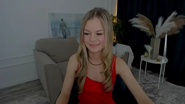 Snapshot of MidnighteAura chatting on June 28, 11:38 am MidnighteAura online show from June 28, 11:38 am