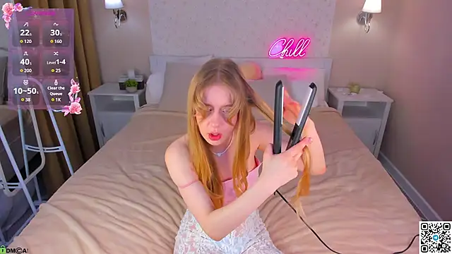 Snapshot of Victori_Fox chatting on March 19, 12:03 am Victori Fox online show from March 19, 12:03 am