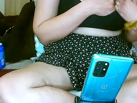 Snapshot of aarti_queen chatting on December 21, 9:38 am aarti queen online show from December 21, 9:38 am