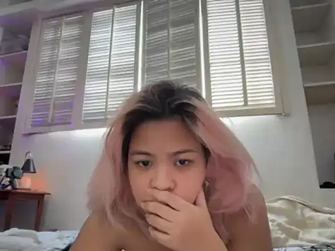 Snapshot of Tina_Slick chatting on May 25, 5:13 am Tina Slick online show from May 25, 5:13 am