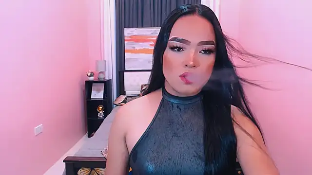 Fantacyloverr online show from March 7, 11:18 am