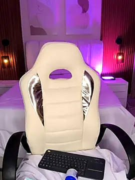 Miss dare online show from December 19, 10:22 am