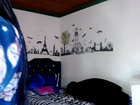 MisNicol online show from December 17, 12:55 pm