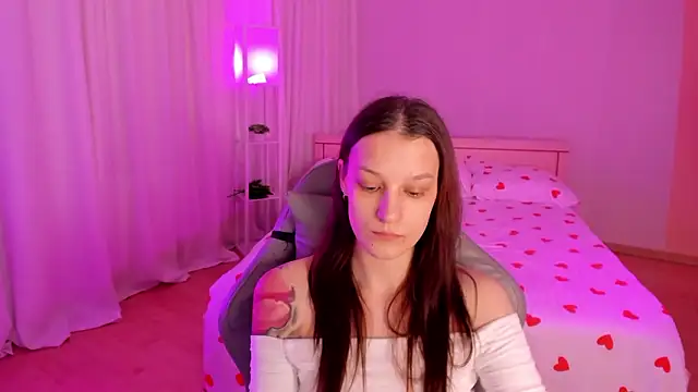 Snapshot of KrisDoeil chatting on February 25, 2:10 am KrisDoeil online show from February 25, 2:10 am