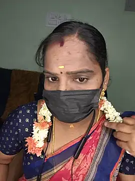 Tamil Pallavi online show from July 11, 5:04 pm