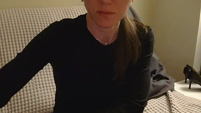 AuroraAG online show from April 13, 8:36 pm