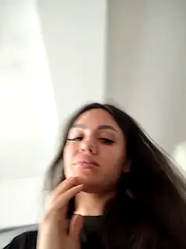 SiennaLuxexx online show from May 7, 11:04 am