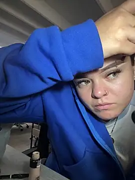 Snapshot of Camila_Duarte2 chatting on February 19, 1:29 pm Camila Duarte2 online show from February 19, 1:29 pm