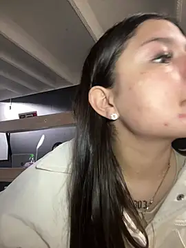 Snapshot of Camila_Duarte2 chatting on February 20, 2:06 pm Camila Duarte2 online show from February 20, 2:06 pm