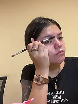 Snapshot of Camila_Duarte2 chatting on March 5, 1:07 pm Camila Duarte2 online show from March 5, 1:07 pm