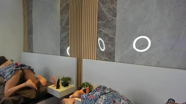 MissSavage  online show from December 16, 7:30 pm