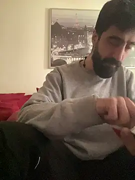 Snapshot of Ghost-Zero chatting on April 1, 11:44 am Ghost-Zero online show from April 1, 11:44 am