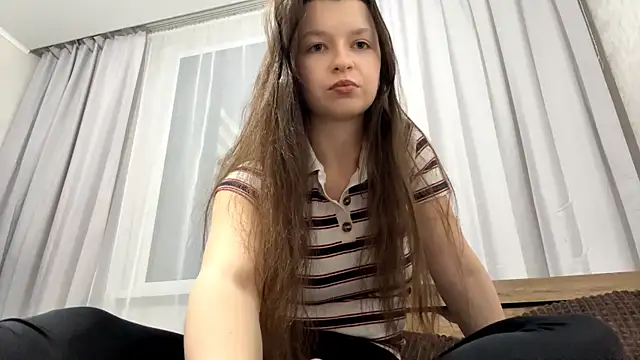 Snapshot of EllieBerrie chatting on January 16, 1:26 pm EllieBerrie online show from January 16, 1:26 pm