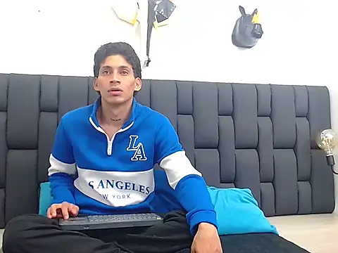 manus rios69 online show from December 15, 12:31 pm