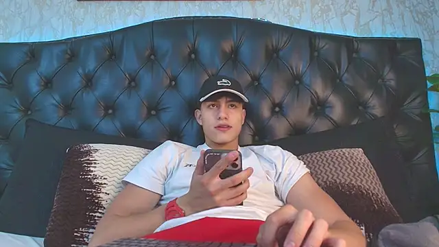 Lander Cruz online show from February 2, 7:12 pm