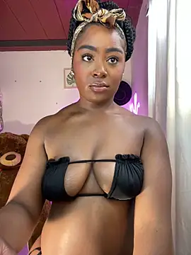 Snapshot of Cynthia_es chatting on March 9, 4:22 pm Cynthia es online show from March 9, 4:22 pm