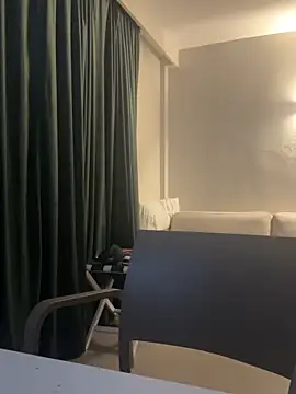 andresbale online show from March 31, 8:09 pm