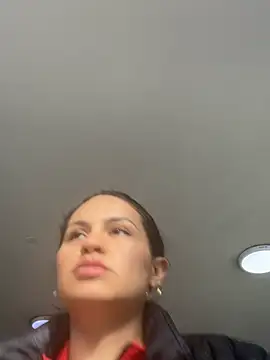 Snapshot of elyra_fox01 chatting on February 3, 1:38 pm elyra fox01 online show from February 3, 1:38 pm