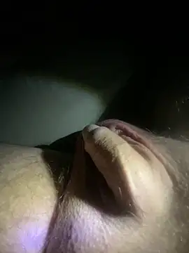 Snapshot of moneymaker50 chatting on March 24, 7:46 am moneymaker50 online show from March 24, 7:46 am