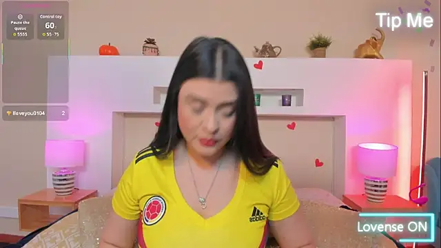AnikaRomanoff  online show from June 23, 11:41 am