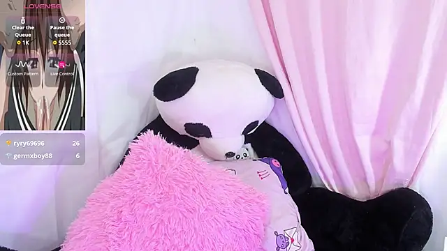 sofia shadow  online show from December 15, 5:44 am