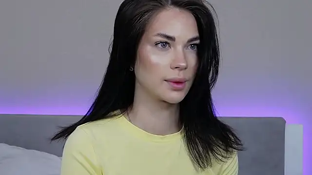 RachaelMils online show from February 6, 3:55 am