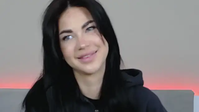 RachaelMils online show from February 17, 4:09 am