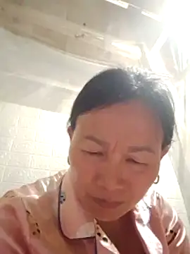 Lili-123k online show from May 8, 5:13 am