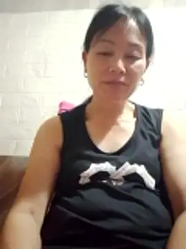 Lili-123k online show from May 11, 4:04 pm