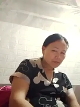 Lili-123k online show from May 16, 1:10 pm